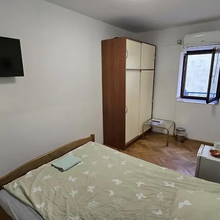 게스트하우스 Aretha I Sobe *