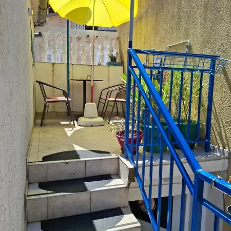 Aretha I Sobe * 노비비노돌스키