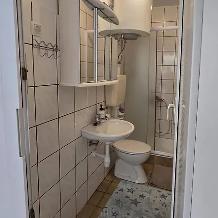 Aretha I Sobe * 노비비노돌스키